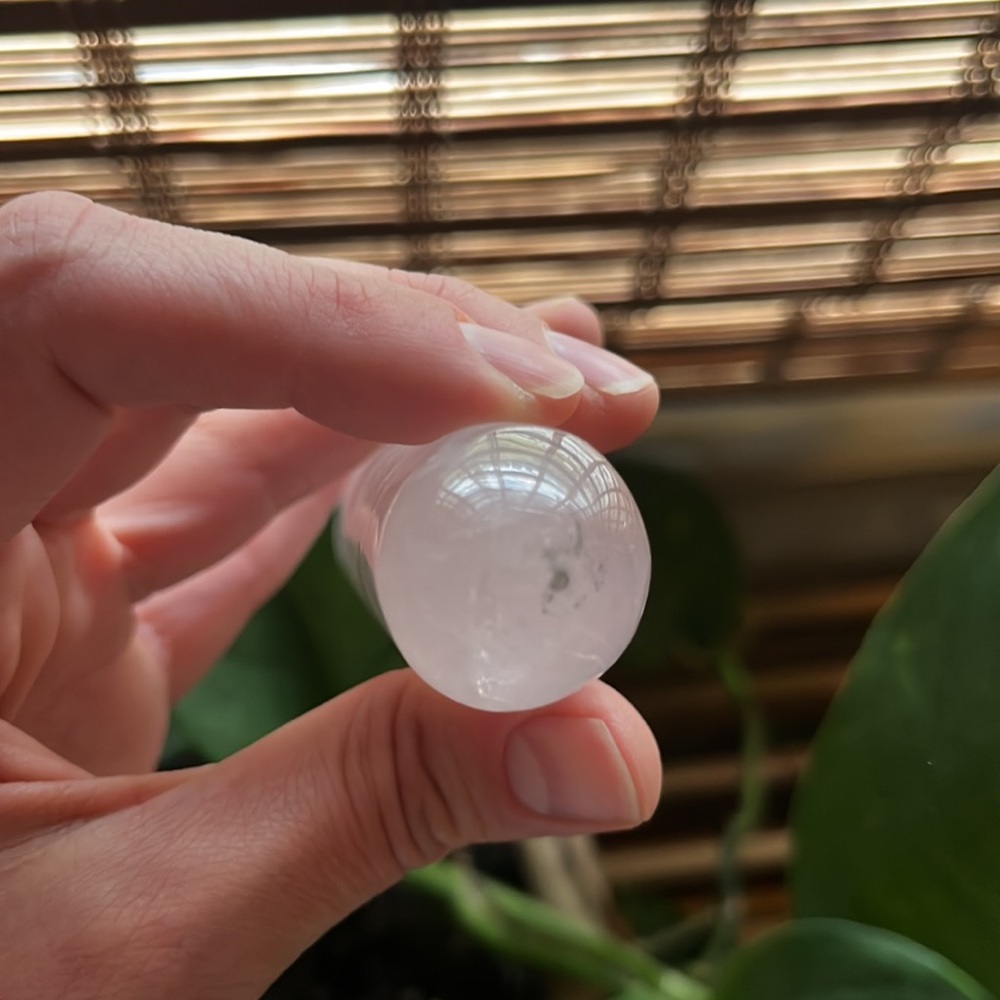 Rose Quartz Wand - Picture 2 of 3